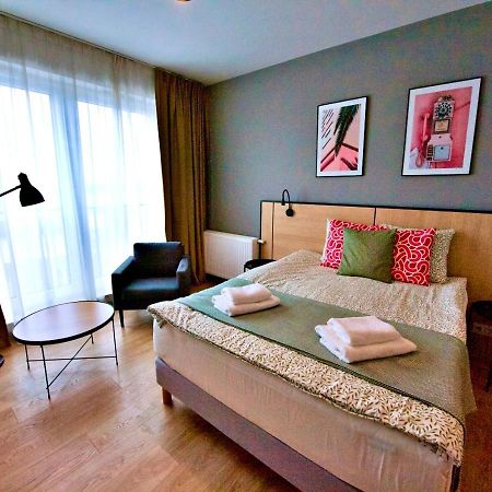 Bk Aparthotel Praga - National Stadium - Comfortable Apartment For 4 People Warsaw Luaran gambar