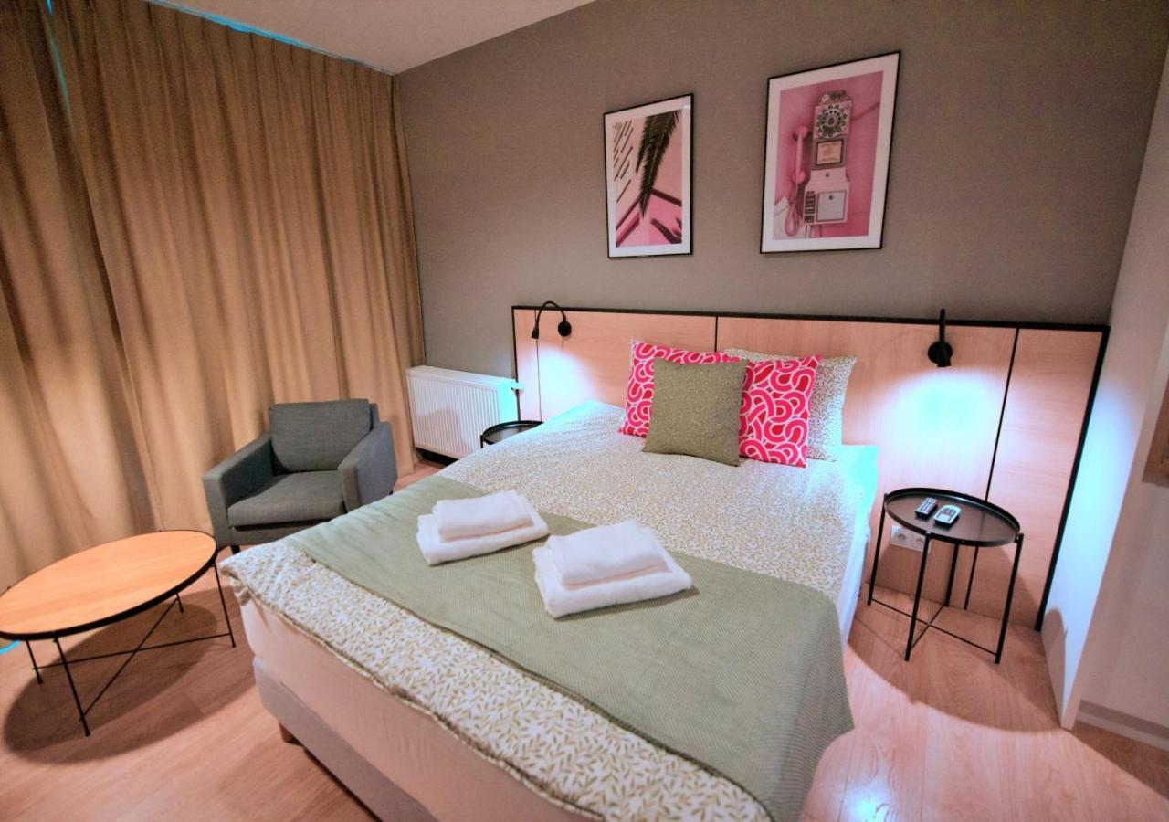 Bk Aparthotel Praga - National Stadium - Comfortable Apartment For 4 People Warsaw Luaran gambar