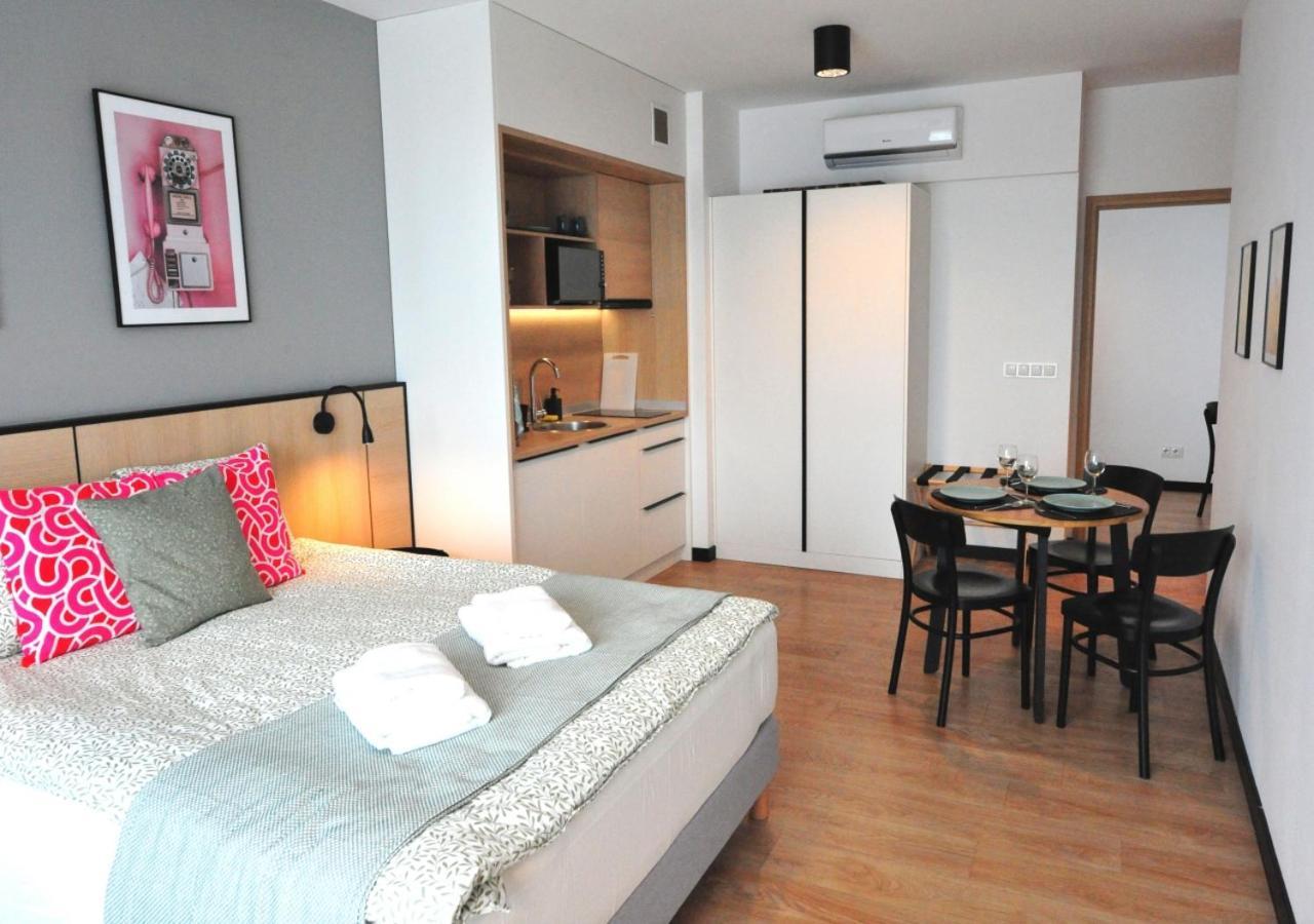 Bk Aparthotel Praga - National Stadium - Comfortable Apartment For 4 People Warsaw Luaran gambar